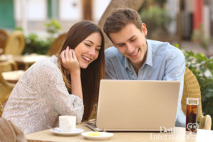 Online dating tips to score a first date